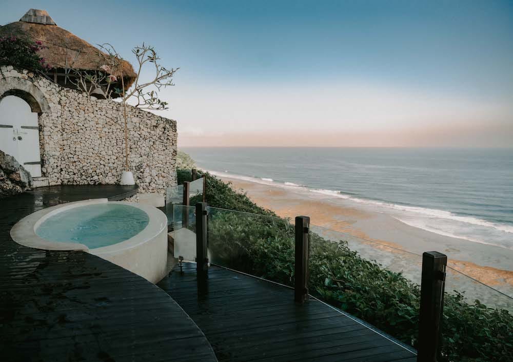 Recovery area with sauna and ice bath facilities